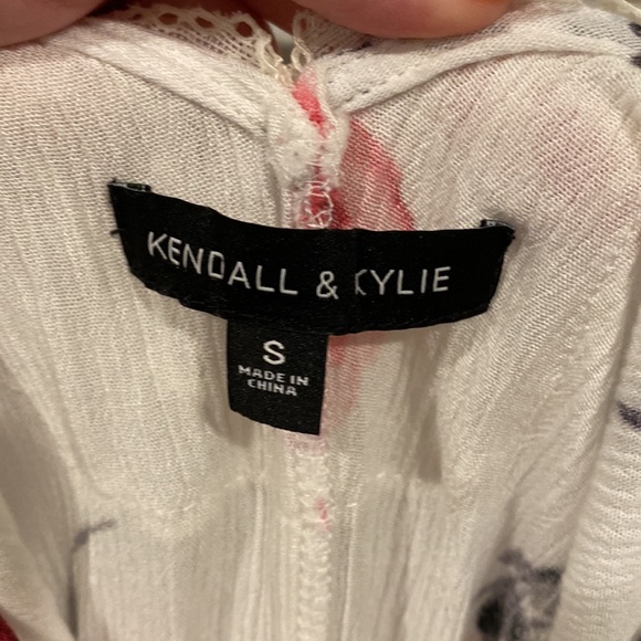 Kendall and Kylie Lace Slip Romper foral lace sexy teddy size small - Picture 4 of 6